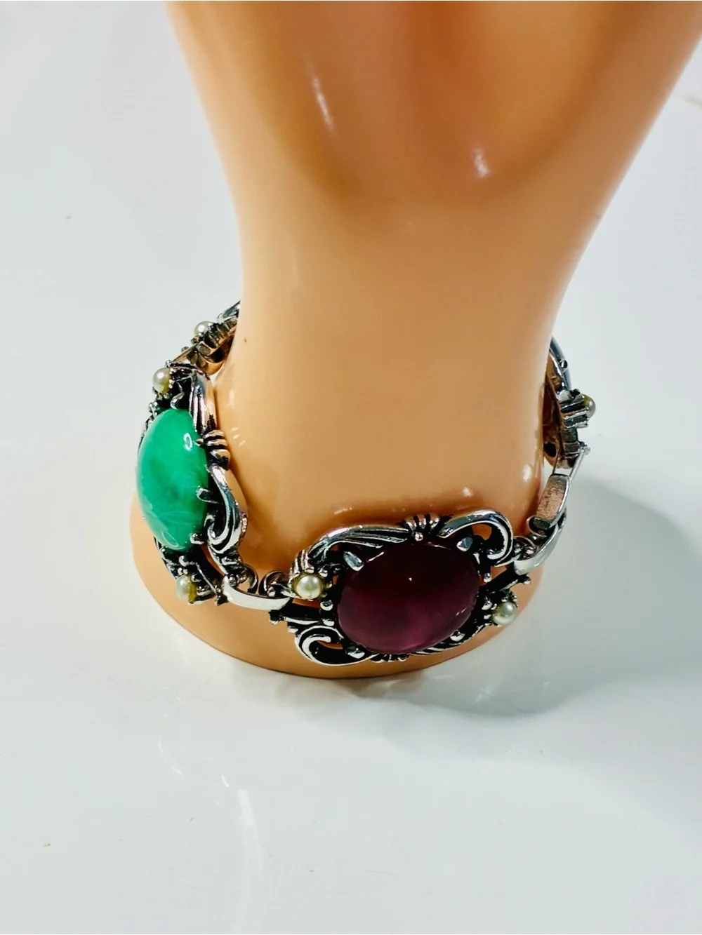 VTG Multicolor Cabochon Bracelet with Silver-Tone Filigree And Pearls
